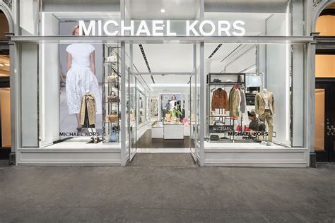 Store Directory 2 Michael Kors Stores in Milan, Milano